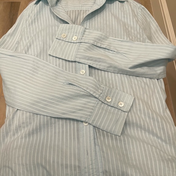 Banana Republic S long sleeve light blue blouse - Picture 9 of 11